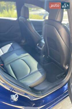Седан Tesla Model 3 2018 в 