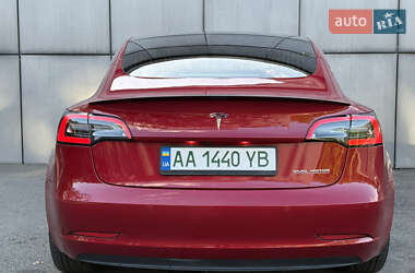 Седан Tesla Model 3 2020 в 