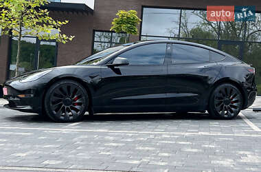 Седан Tesla Model 3 2021 в 