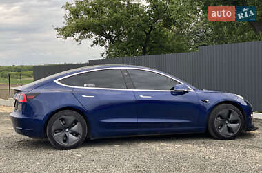 Седан Tesla Model 3 2018 в 