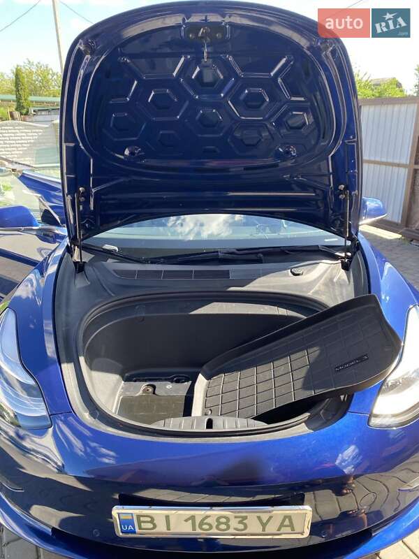 Седан Tesla Model 3 2019 в Кременчуге фото 7 Седан Tesla Model 3 2019 в Кременчуге