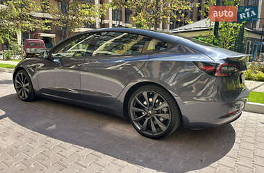 Седан Tesla Model 3 2018 в 