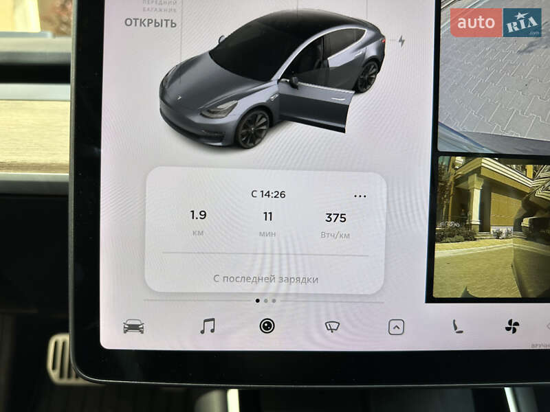 Седан Tesla Model 3 2018 в Києві