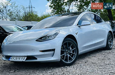 Седан Tesla Model 3 2018 в Харькове