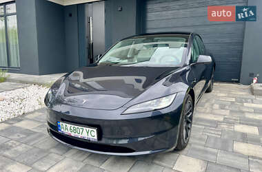 Седан Tesla Model 3 2024 в Киеве