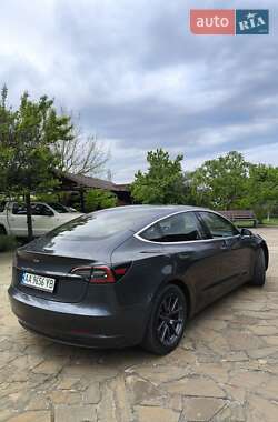Седан Tesla Model 3 2018 в 
