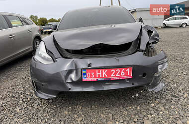 Седан Tesla Model 3 2018 в 