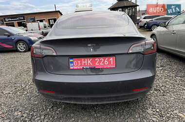 Седан Tesla Model 3 2018 в 