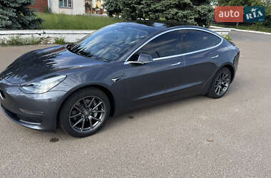 Седан Tesla Model 3 2020 в Барышевке