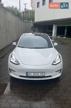 Седан Tesla Model 3 2018 в Львове