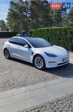 Седан Tesla Model 3 2021 в 