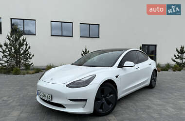 Седан Tesla Model 3 2021 в Луцке