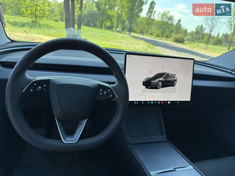 Седан Tesla Model 3 2024 в Дніпрі