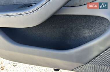 Седан Tesla Model 3 2024 в 