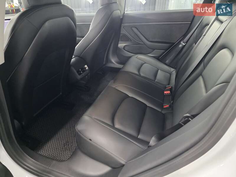 Седан Tesla Model 3 2019 в Киеве фото 12 Седан Tesla Model 3 2019 в Киеве