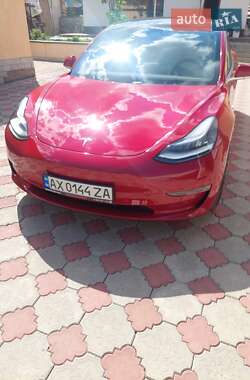 Седан Tesla Model 3 2019 в 