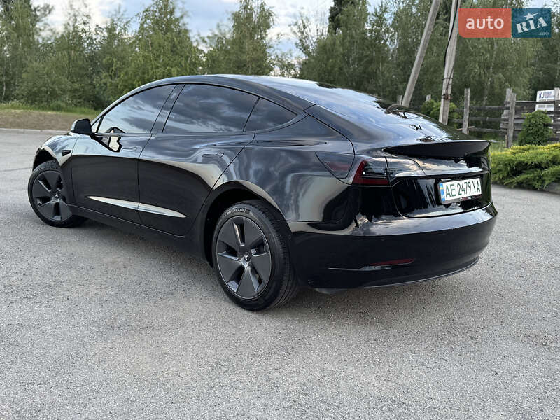 Седан Tesla Model 3 2021 в Днепре
