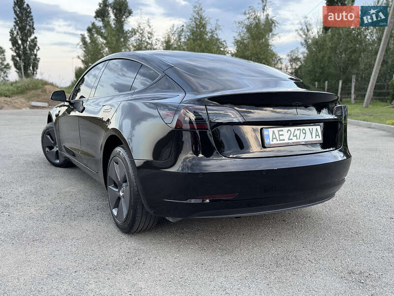 Седан Tesla Model 3 2021 в Днепре