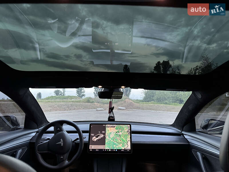 Седан Tesla Model 3 2021 в Днепре