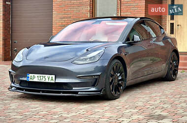 Седан Tesla Model 3 2023 в Запорожье