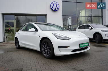 Tesla Model 3 2018