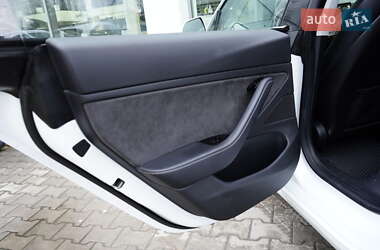 Седан Tesla Model 3 2018 в 