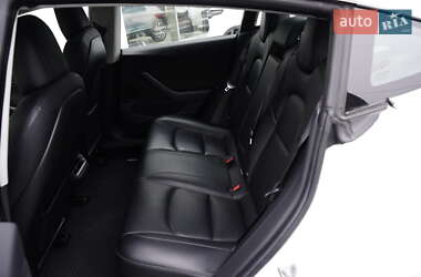 Седан Tesla Model 3 2018 в 