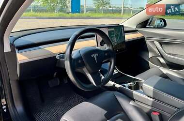 Седан Tesla Model 3 2018 в 