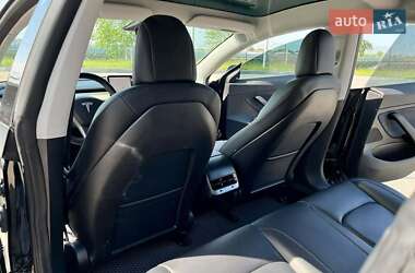 Седан Tesla Model 3 2018 в 