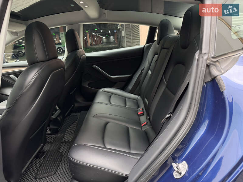 Седан Tesla Model 3 2021 в Киеве фото 29 Седан Tesla Model 3 2021 в Киеве