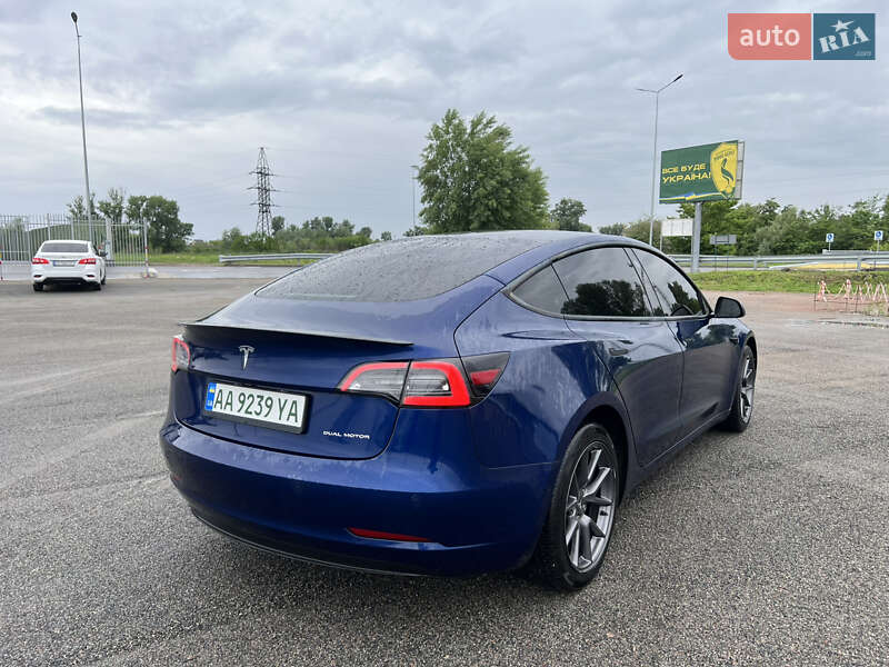 Седан Tesla Model 3 2021 в Києві