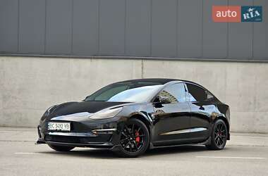 Tesla Model 3 2019 Tesla Model 3 2019