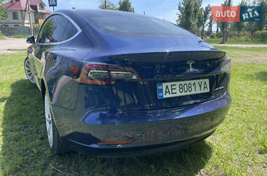 Седан Tesla Model 3 2019 в 
