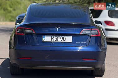 Седан Tesla Model 3 2018 в 
