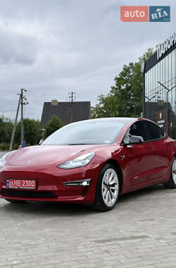 Седан Tesla Model 3 2022 в Луцьку