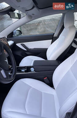 Седан Tesla Model 3 2018 в 