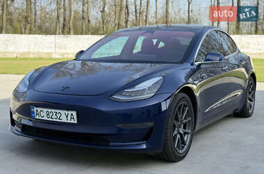 Седан Tesla Model 3 2019 в Луцьку