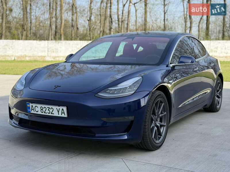 Tesla Model 3 2019