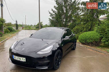 Седан Tesla Model 3 2019 в 