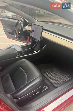 Седан Tesla Model 3 2018 в 