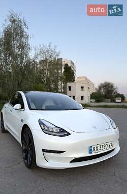 Tesla Model 3 2019