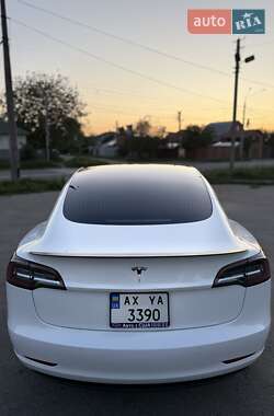 Седан Tesla Model 3 2019 в Харькове