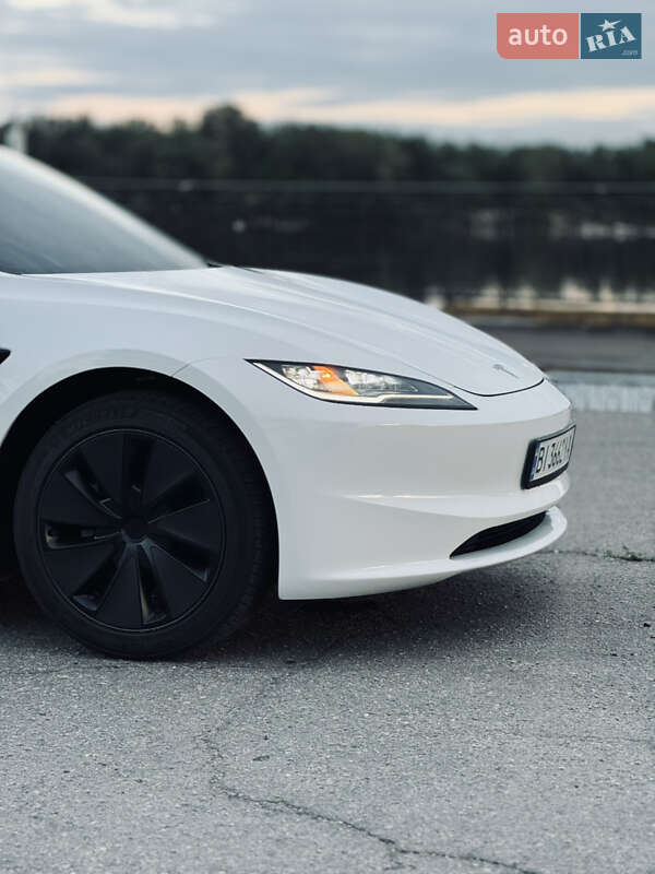 Седан Tesla Model 3 2024 в Кременчуге фото 5 Седан Tesla Model 3 2024 в Кременчуге