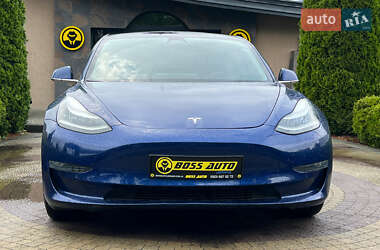 Седан Tesla Model 3 2019 в 
