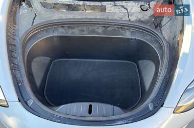Седан Tesla Model 3 2018 в 