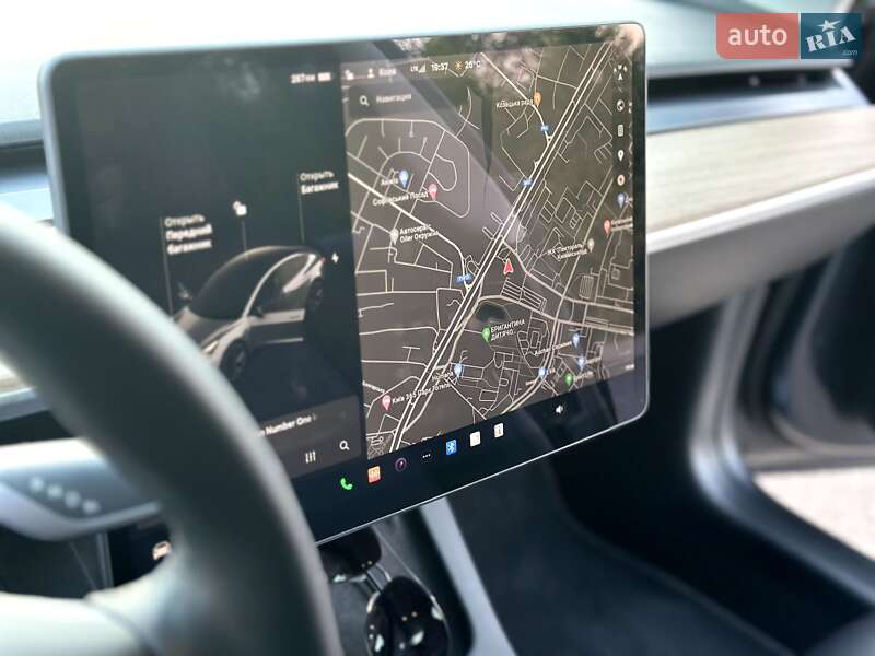 Седан Tesla Model 3 2021 в Києві