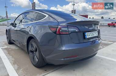 Седан Tesla Model 3 2019 в 