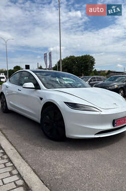 Седан Tesla Model 3 2024 в Рівному