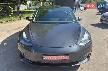 Седан Tesla Model 3 2023 в 