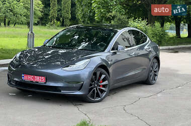 Седан Tesla Model 3 2019 в Рівному